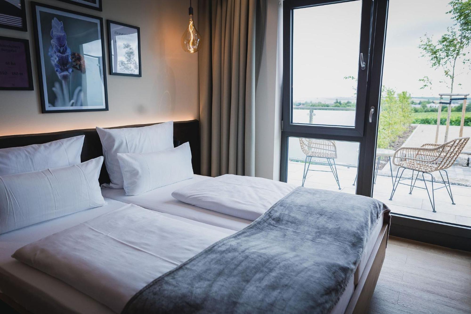 Weinzuhause Hotel-Restaurant-Vinothek Mommenheim Eksteriør bilde